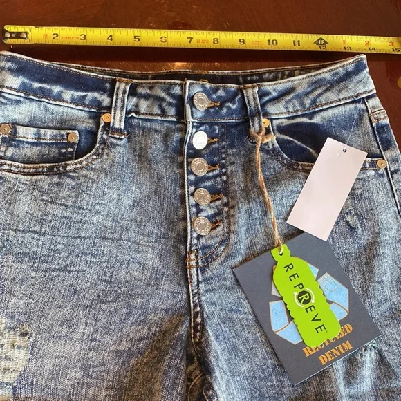 Indigo Rein Distressed Jean Shorts - Picture 9 of 14